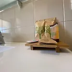 Apartamento Chicco Light - Appartamento Low Cost Per Soggiorni Brevi Vercelli Wi-Fi - Cinelli Apartment