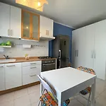 Apartamento Chicco Light - Appartamento Low Cost Per Soggiorni Brevi Vercelli Wi-Fi - Cinelli Apartment *