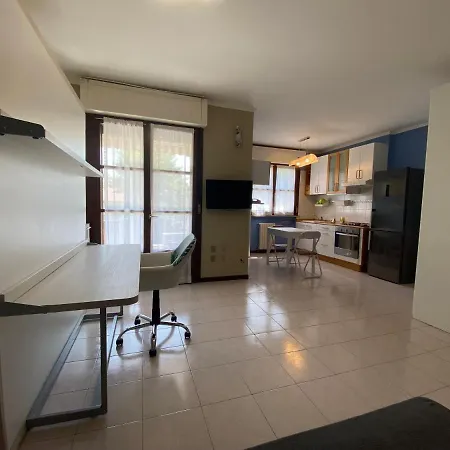 Chicco Light By Cinelli アパート