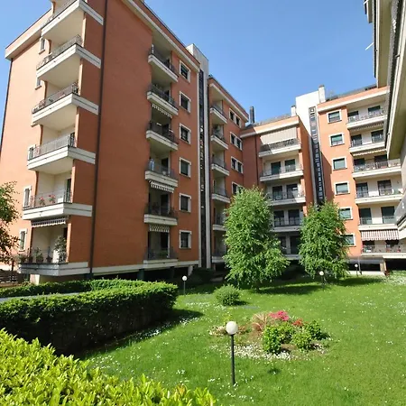Apartamento Chicco Light - Appartamento Low Cost Per Soggiorni Brevi Vercelli Wi-Fi - Cinelli Apartment Vercelli